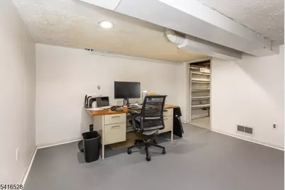 144 Redwood Ave, Wayne, NJ 07470 - Photo 22