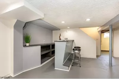 144 Redwood Ave, Wayne, NJ 07470 - Photo 18