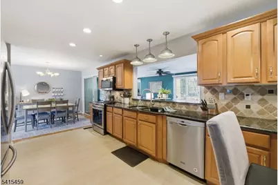 21 Monhegon Ave, Rockaway Township, NJ 07866 - Photo 16