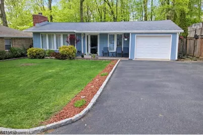 21 Monhegon Ave, Rockaway Township, NJ 07866 - Photo 2