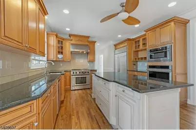 11 Dogwood Dr, Readington Twp., NJ 08889 - Photo 14