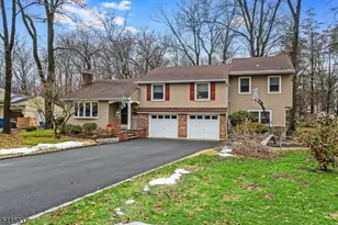1510 Ramapo Way, Scotch Plains Township, NJ 07076 - Photo 2