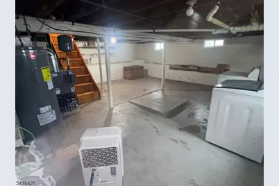 9 Edison Rd, Jefferson Township, NJ 07849 - Photo 10