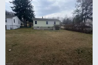 9 Edison Rd, Jefferson Township, NJ 07849 - Photo 12