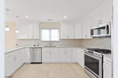 902 Spruce St, Roselle, NJ 07203 - Photo 2