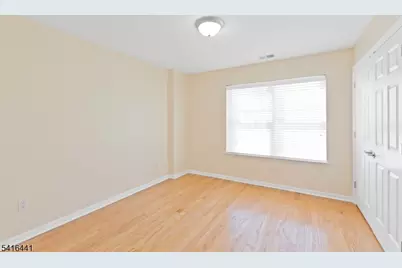 902 Spruce St, Roselle, NJ 07203 - Photo 16