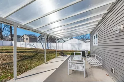 902 Spruce St, Roselle, NJ 07203 - Photo 26