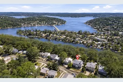 117 Dupont Ave, Hopatcong, NJ 07843 - Photo 2