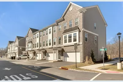 14 Coogan Ct, Morris Plains, NJ 07950 - Photo 4