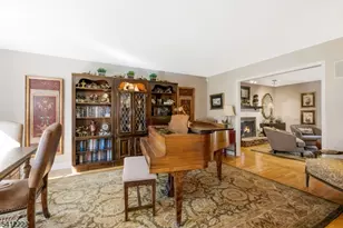 102 Hoffman Ln, Bethlehem Township, NJ 08826 - Photo 4