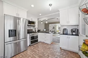 1 Willard Pl, Morristown, NJ 07960 - Photo 12