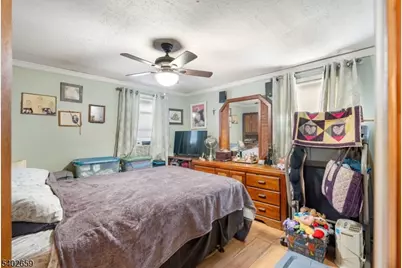 81 Larch St, Woodbridge Township, NJ 07064 - Photo 6