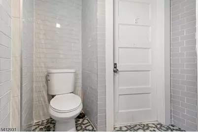 221 E Westfield Ave, Roselle Park, NJ 07204 - Photo 22