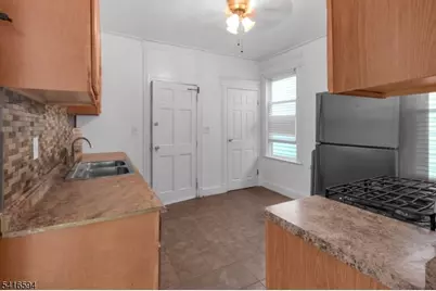 19 N 7th St #2, Newark, NJ 07107 - Photo 2