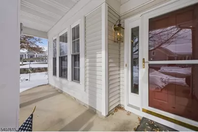 56 Kensington Cir, White Township, NJ 07823 - Photo 4