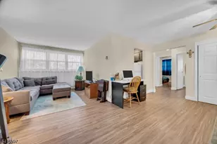 100 Luttgen Pl, Linden, NJ 07036 - Photo 2