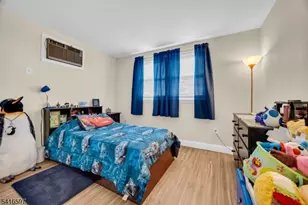 100 Luttgen Pl, Linden, NJ 07036 - Photo 12