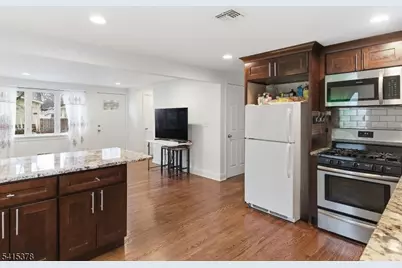 229 Hillcrest Ter, Roselle, NJ 07203 - Photo 12