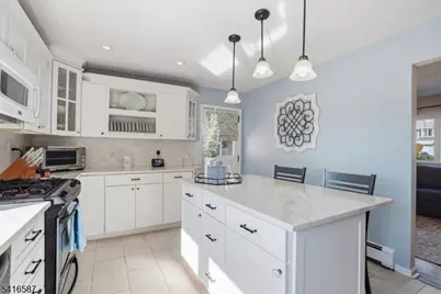 22 Laurel St, Hawthorne, NJ 07506 - Photo 14