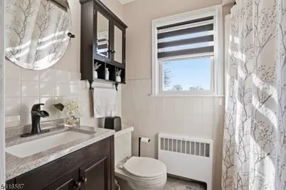 22 Laurel St, Hawthorne, NJ 07506 - Photo 16