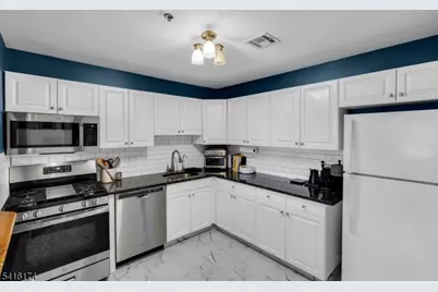 901 Stuyvesant Ave, Unit 102, Union Township, NJ 07083 - Photo 8