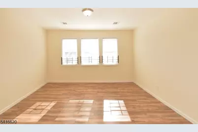 349 Osborne Ter, Newark, NJ 07112 - Photo 2