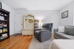 753A Broad Ave, Ridgefield, NJ 07657 - Photo 6