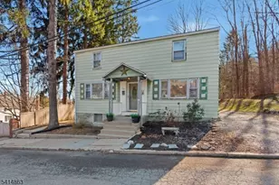 104 Harvey St, Hackettstown, NJ 07840 - Photo 2