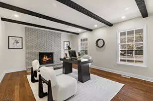 10 Robert Ct, Verona, NJ 07044 - Photo 8