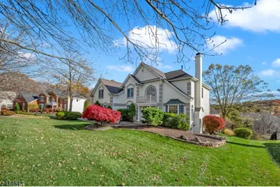 24 Vista Dr, Mount Olive, NJ 07836 - Photo 2