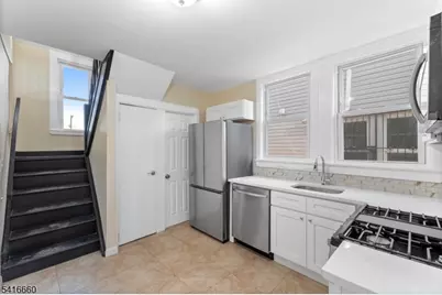 239 S 19th St, Newark, NJ 07103 - Photo 10