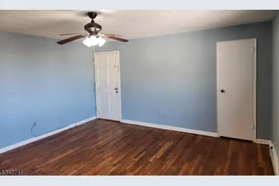 104-13 N Beverwyck Rd, Parsippany, NJ 07034 - Photo 4