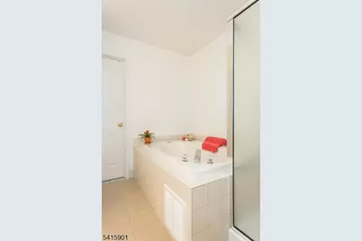 28 Sutton Ct, Hopewell Township, NJ 08534 - Photo 20