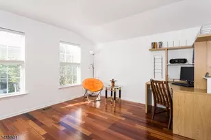 28 Sutton Ct, Hopewell Township, NJ 08534 - Photo 10