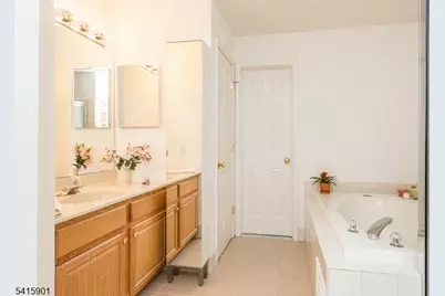 28 Sutton Ct, Hopewell Township, NJ 08534 - Photo 34