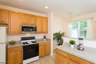 28 Sutton Ct, Hopewell Township, NJ 08534 - Photo 24