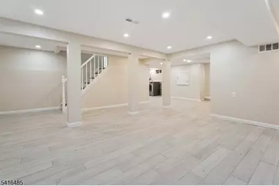 28 Elmwood Rd, Springfield, NJ 07081 - Photo 20