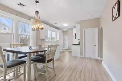 6 Center St, Pompton Lakes, NJ 07442 - Photo 10