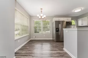 398 Terrace Ln, Bedminster Township, NJ 07921 - Photo 10