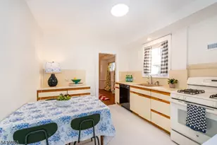 29 Norwood Ave, Montclair, NJ 07043 - Photo 10