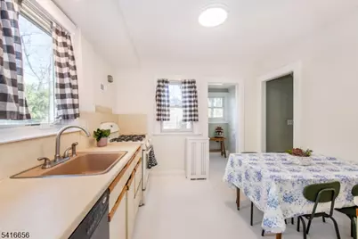 29 Norwood Ave, Montclair, NJ 07043 - Photo 12