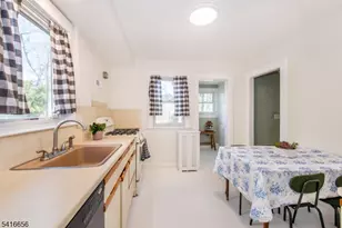 29 Norwood Ave, Montclair, NJ 07043 - Photo 12