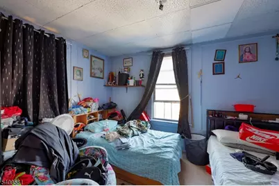 154 Dayton St, Newark, NJ 07114 - Photo 16