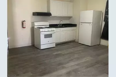 286 Broadway #2, Paterson, NJ 07501 - Photo 2