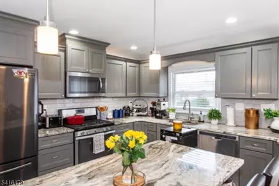 64 Pine St, Newton, NJ 07860 - Photo 8