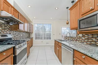 36 Gallop Ln, Franklin Township, NJ 08873 - Photo 12