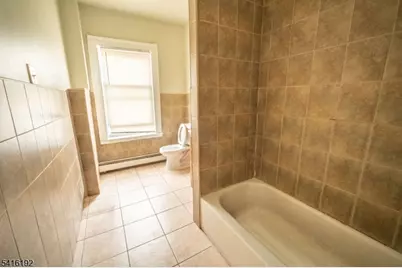 580 Hunterdon St, Newark, NJ 07108 - Photo 14