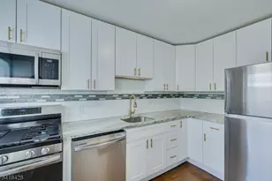 432 Rosetta Pl, Union Township, NJ 07083 - Photo 10