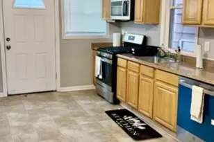 39 N 17th St, East Orange, NJ 07017 - Photo 2