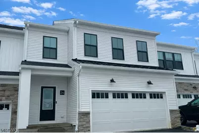 24 Flower Horn Blvd, Randolph Township, NJ 07869 - Photo 2